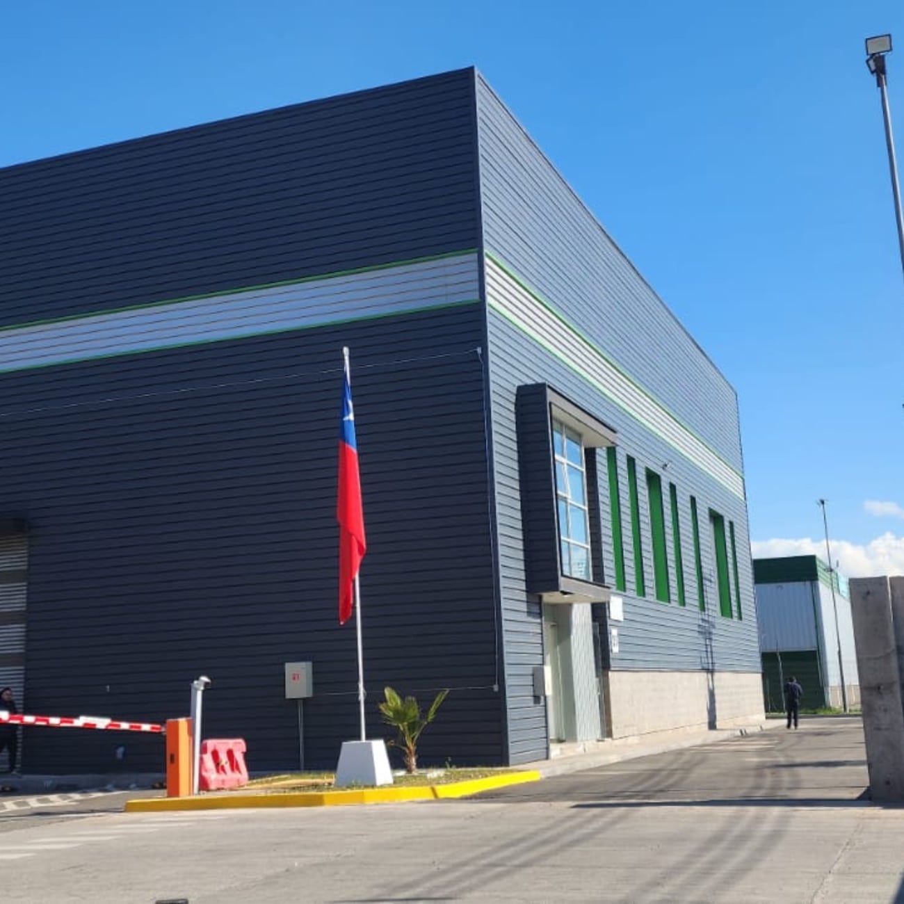 Exterior de la planta de AP Armor en Colina